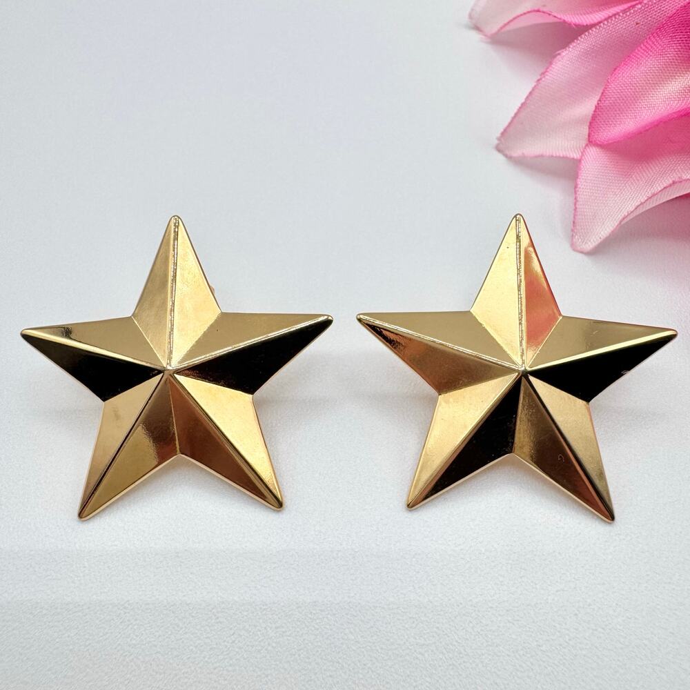 Vintage 80s Avon “Celebration Star” Earrings 1986 Gold Tone Holiday Patriotic